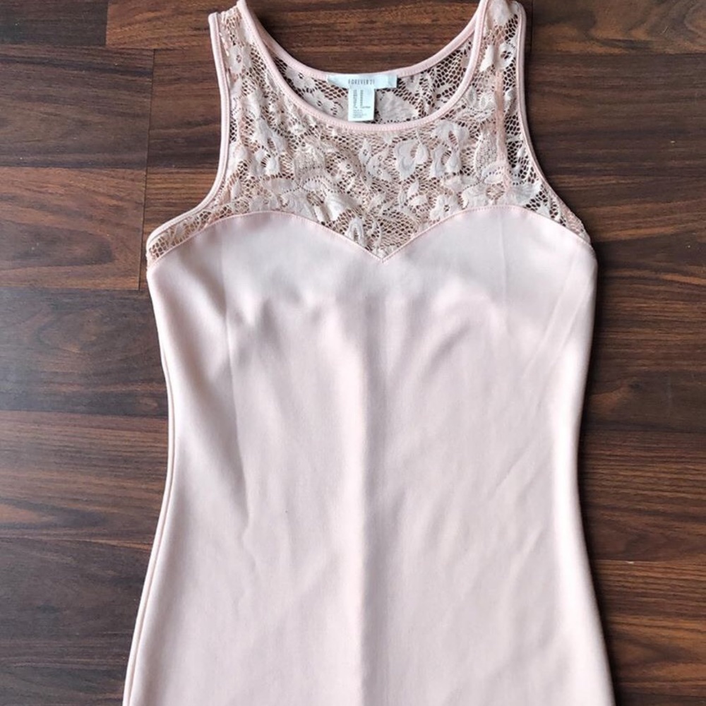 Pink dress. Only worn a handful of times.